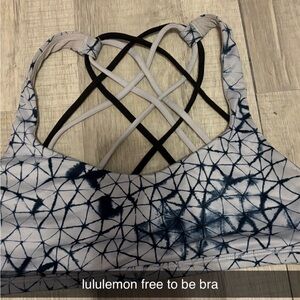 Lululemon sports bra